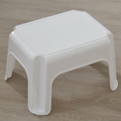 Rubbermaid step stool - stool, 9.5-inch